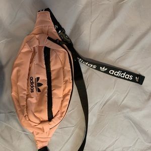 Adidas fannypack